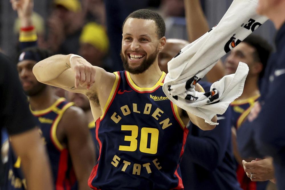 越重视三分 越重视三分