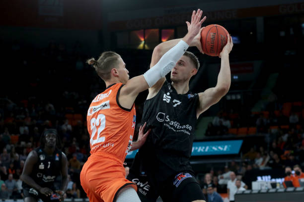 经历和丰富 经历和丰富